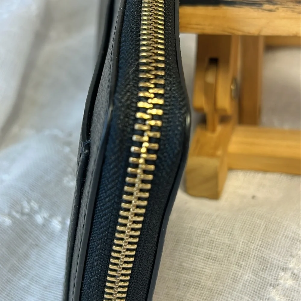 NWOT Kate Spade leather large wallet